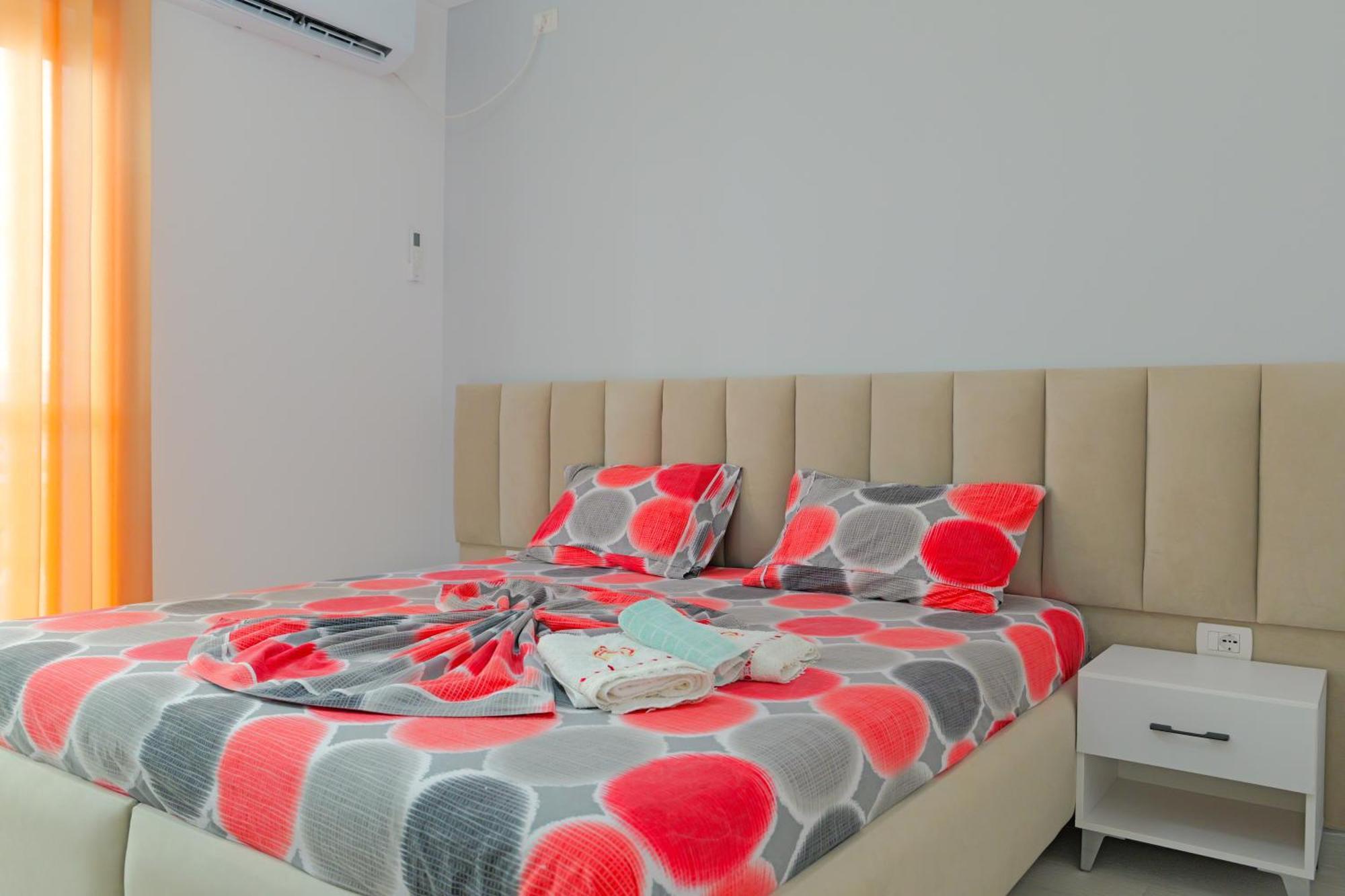 Vila Marina Apartments Sarande Exterior photo